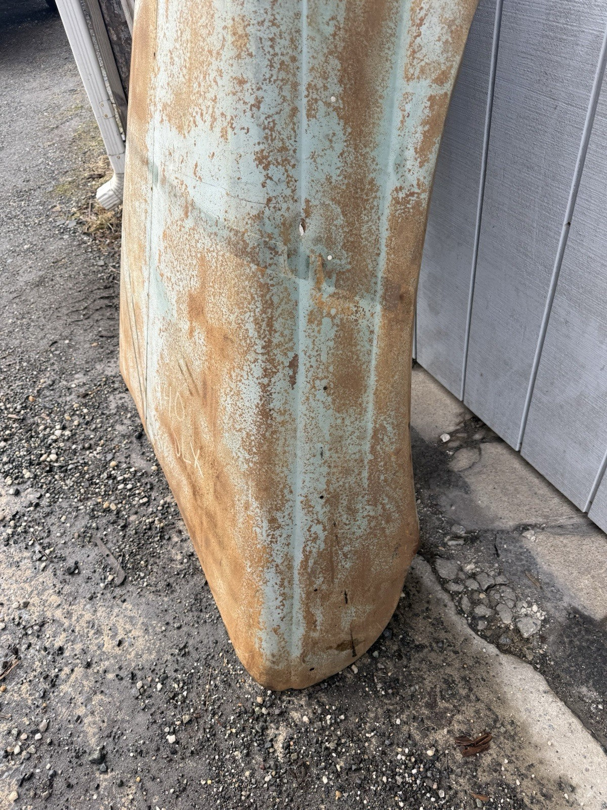 47027608