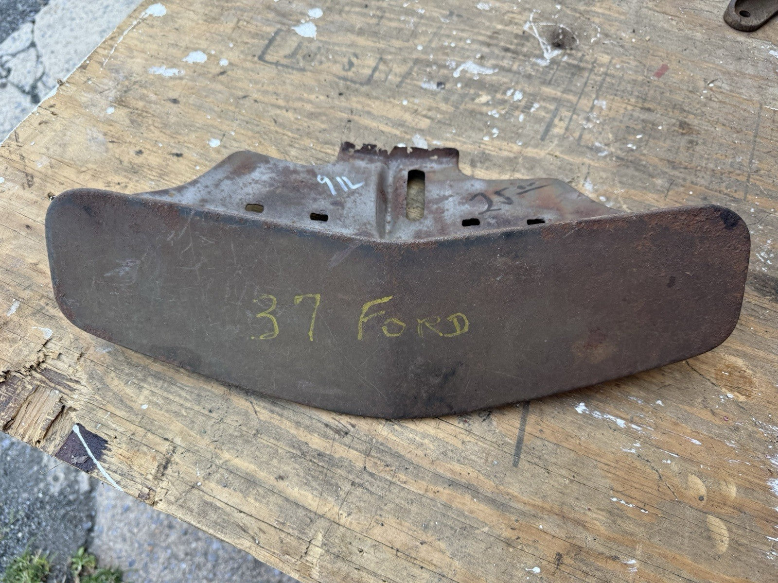 47717318
