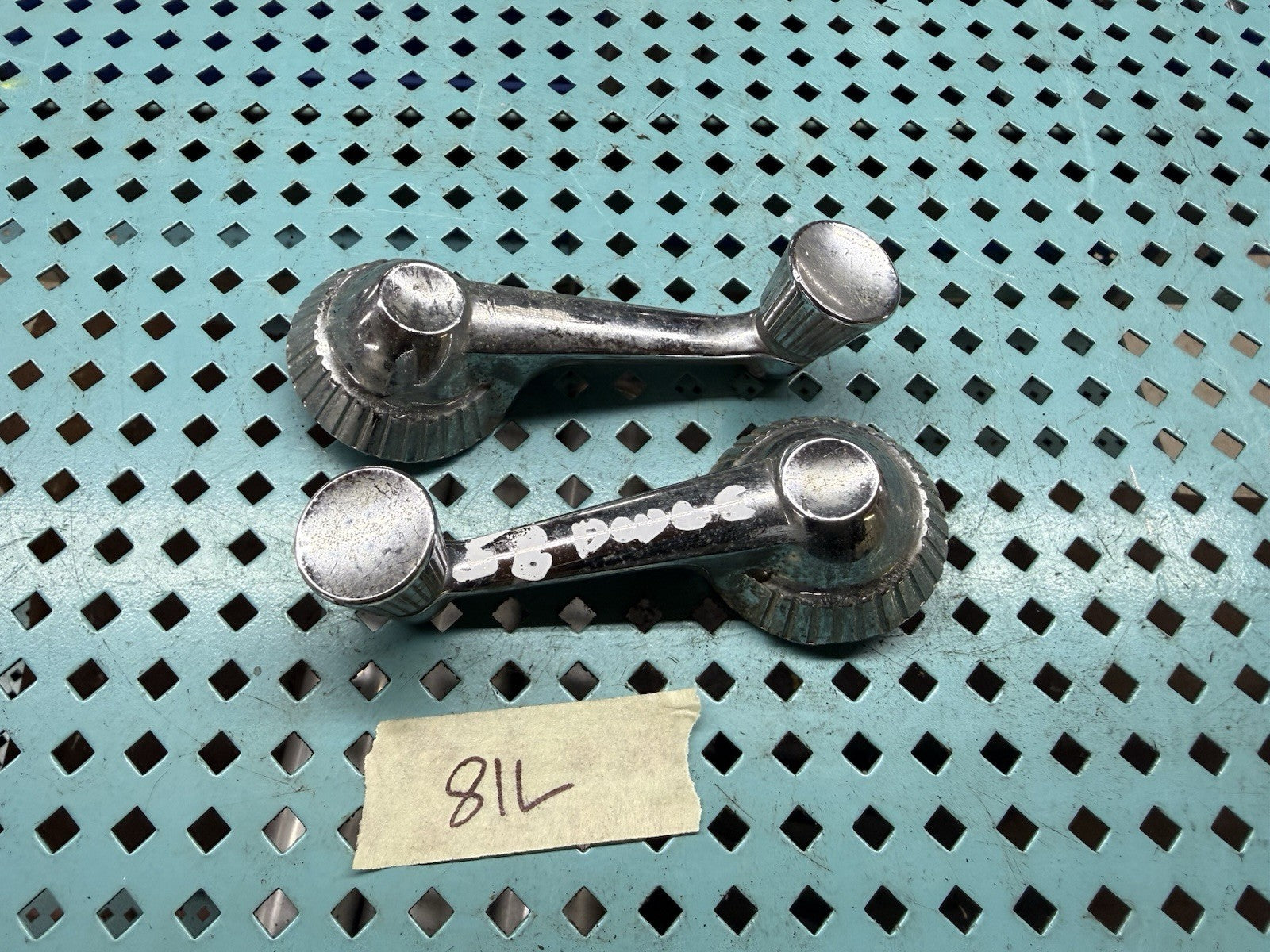 47029918