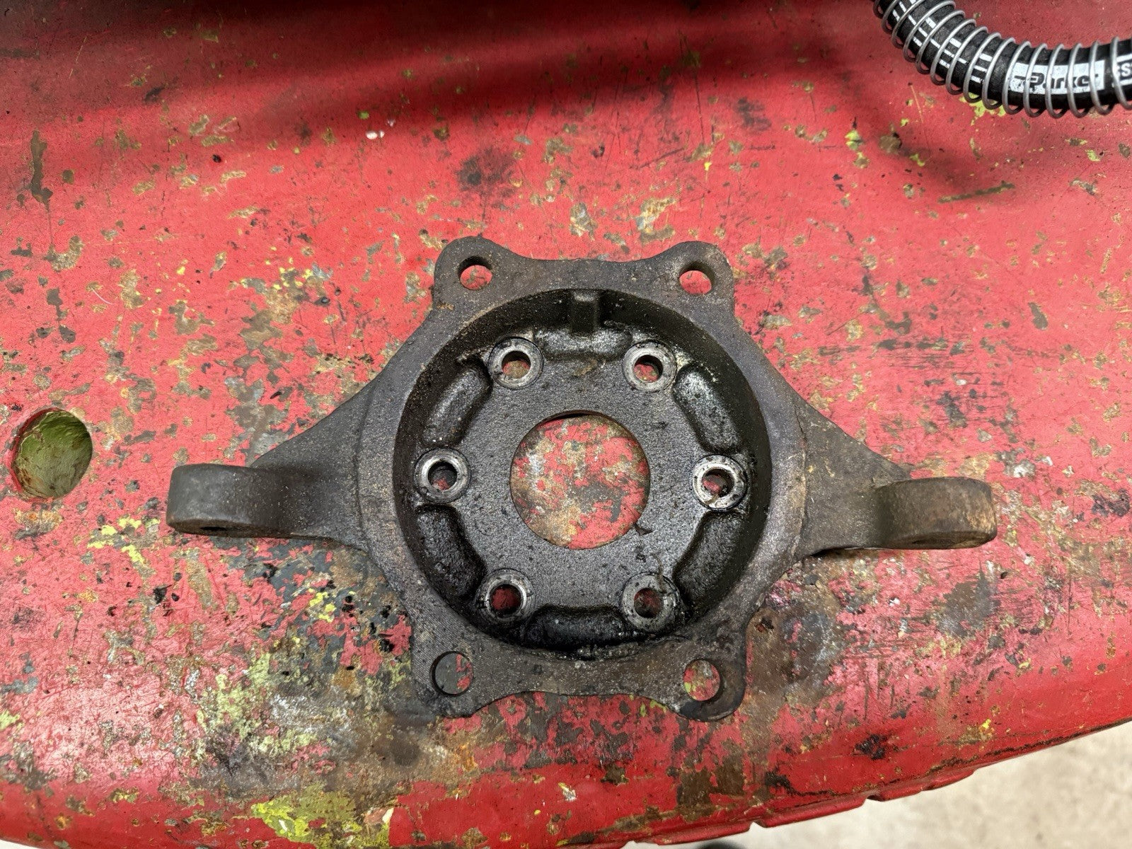 47352957