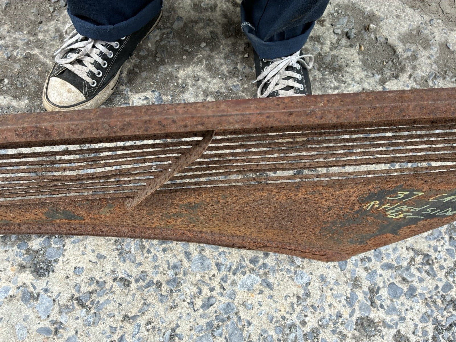 47328501
