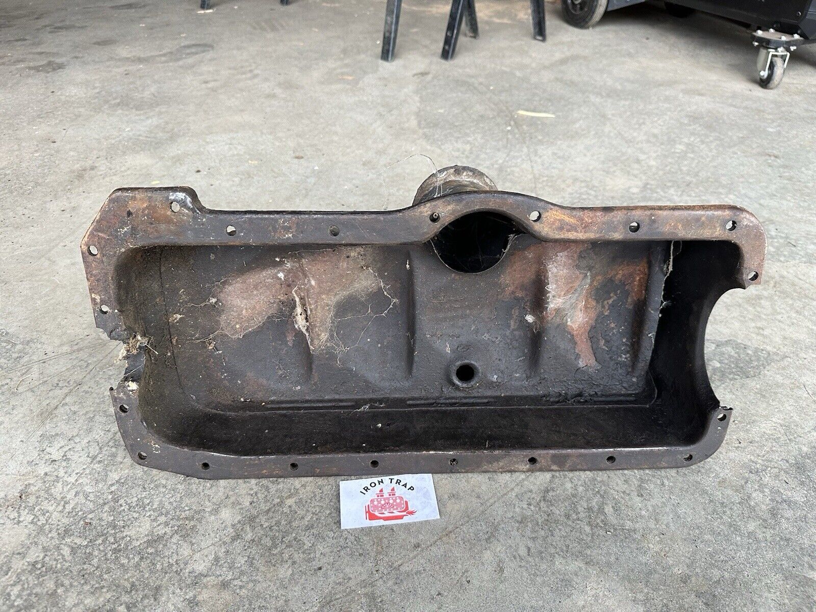 1928 1929 1930 1931 Ford Model A 4 Cylinder Oil Pan Large Clean Out W/  Baffle