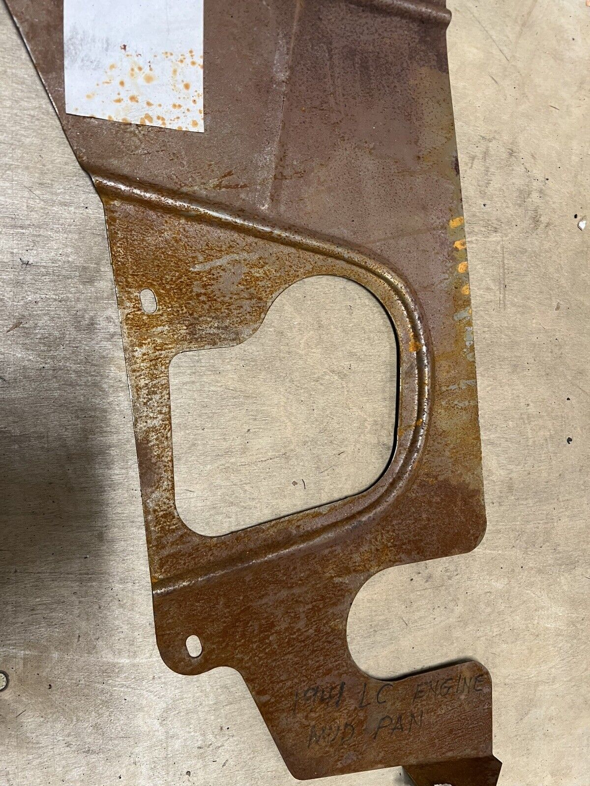43899418
