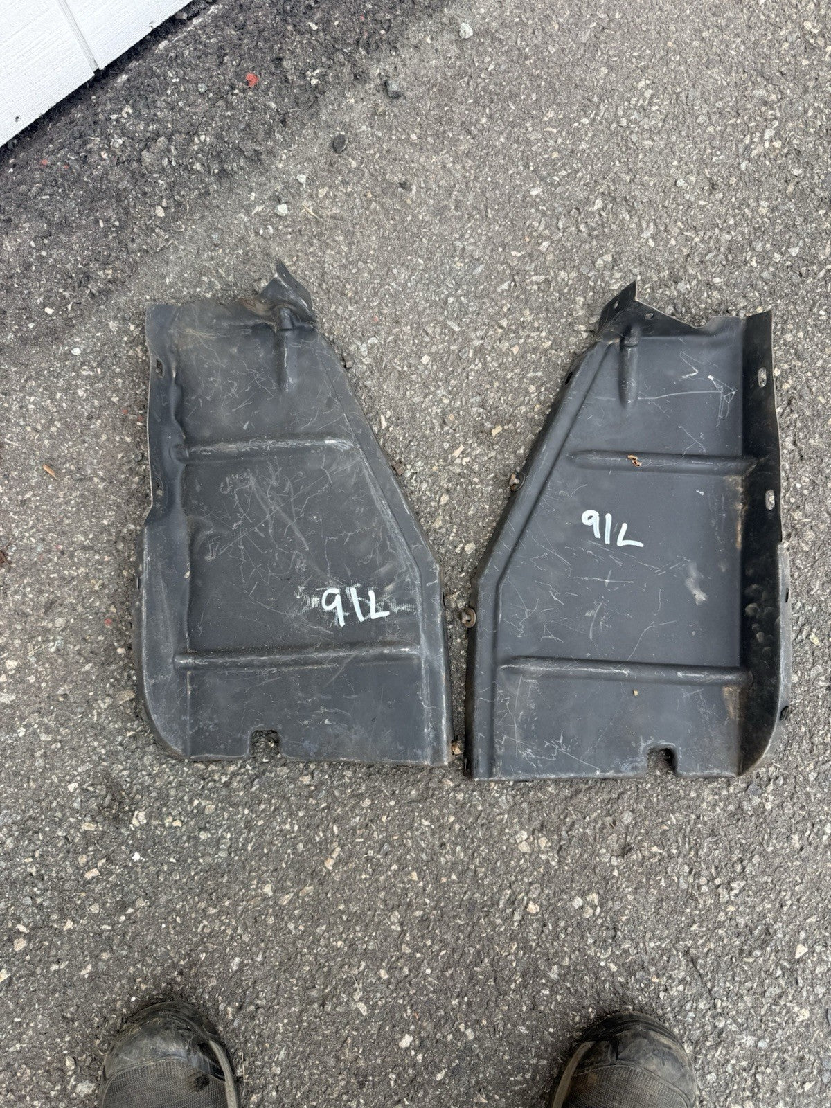 47737135