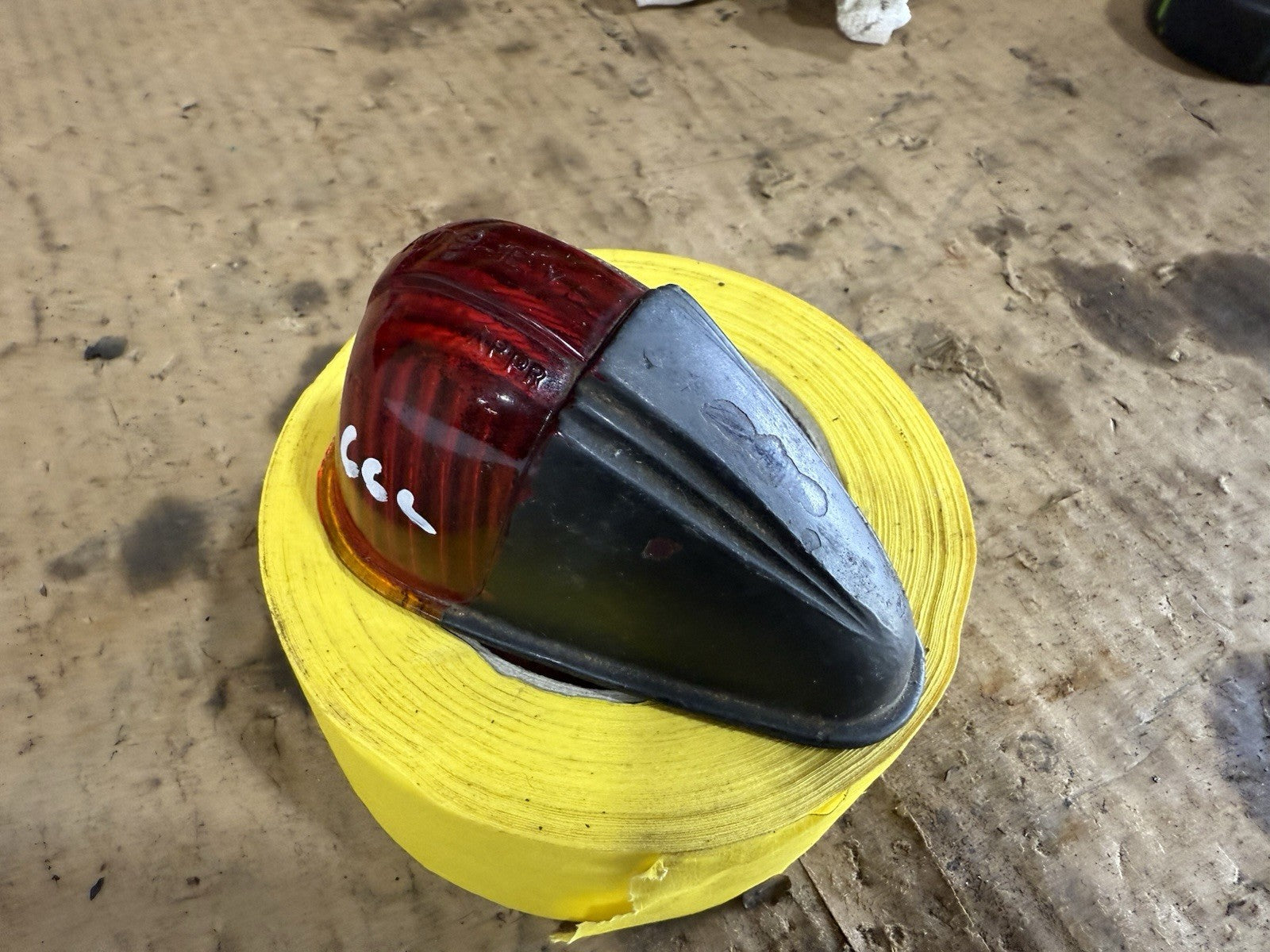 Vintage Cats-Eye Lenses Clearance Light Marker Cab Truck Trailer