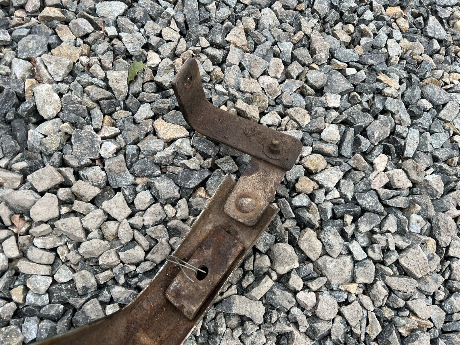 44000311