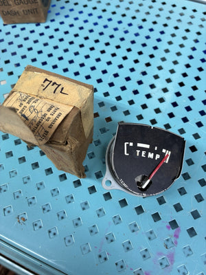 1952 AND 1953 FORD CAR NOS TEMP GAUGE. FAA-10971