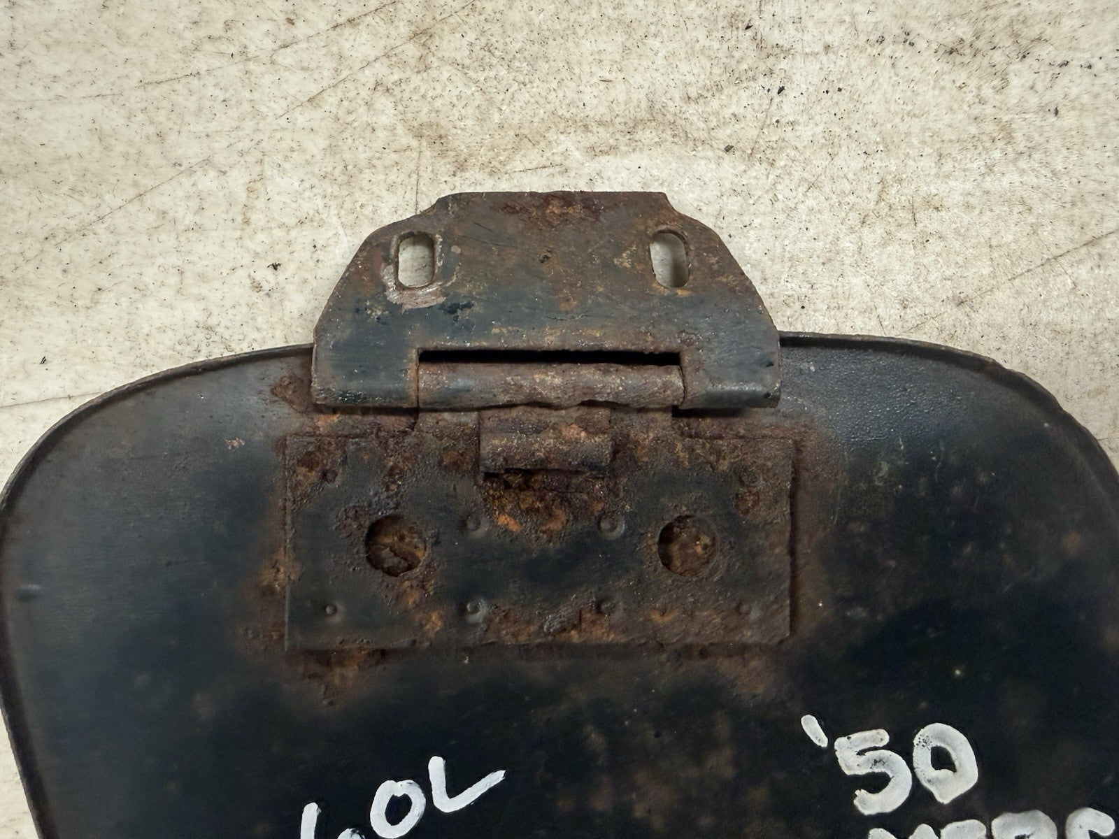 47093519