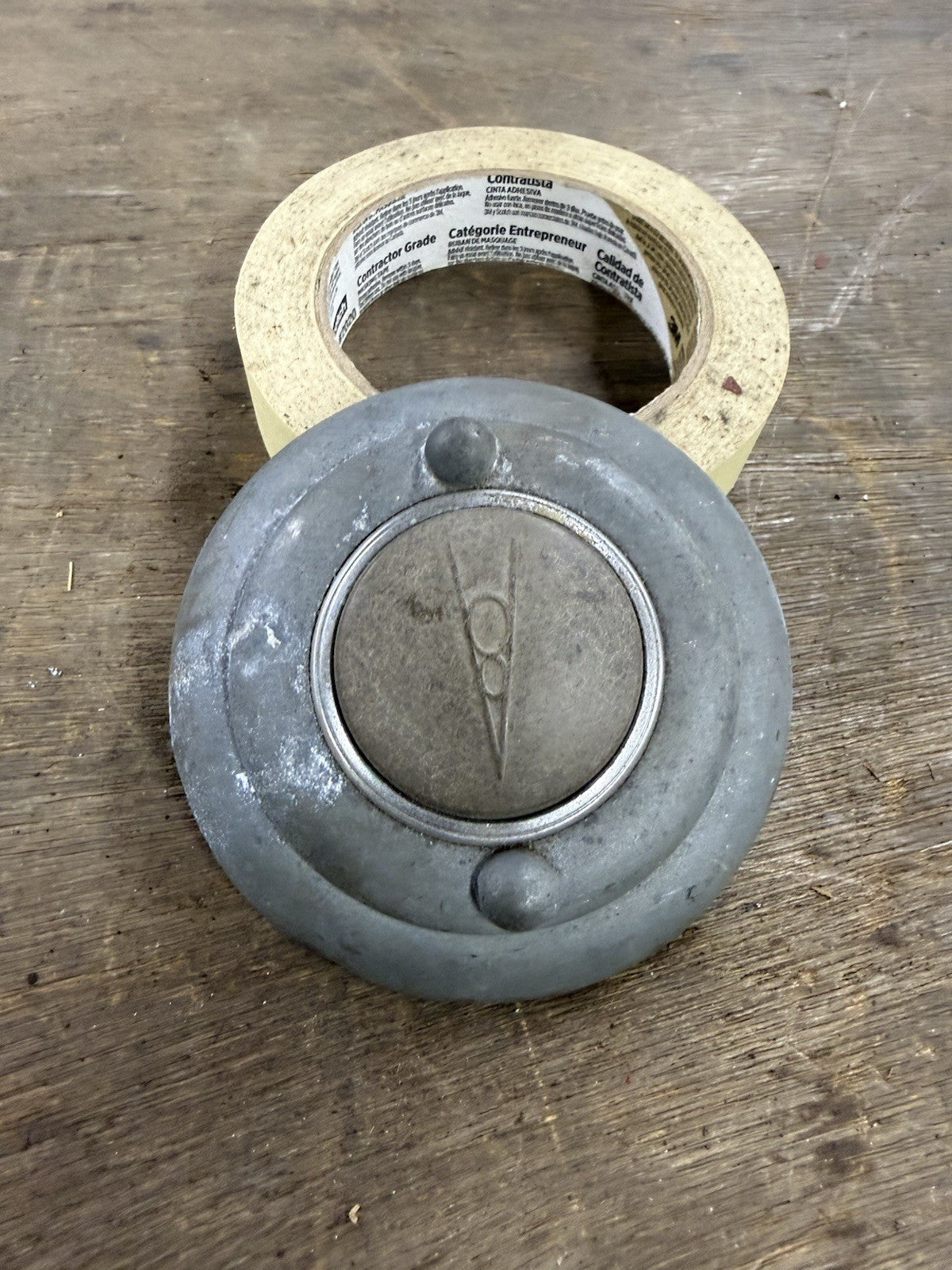 47340904