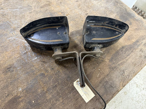 TURN SIGNAL Brand Blackout Lens & Bezel Light Arrow Signal Single Sided