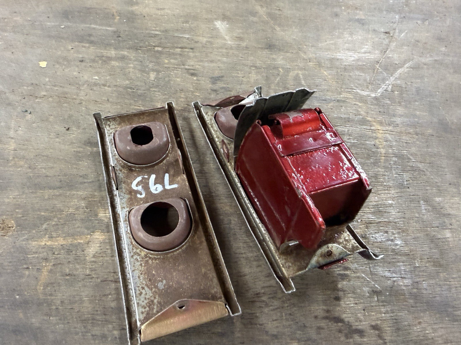 47341040