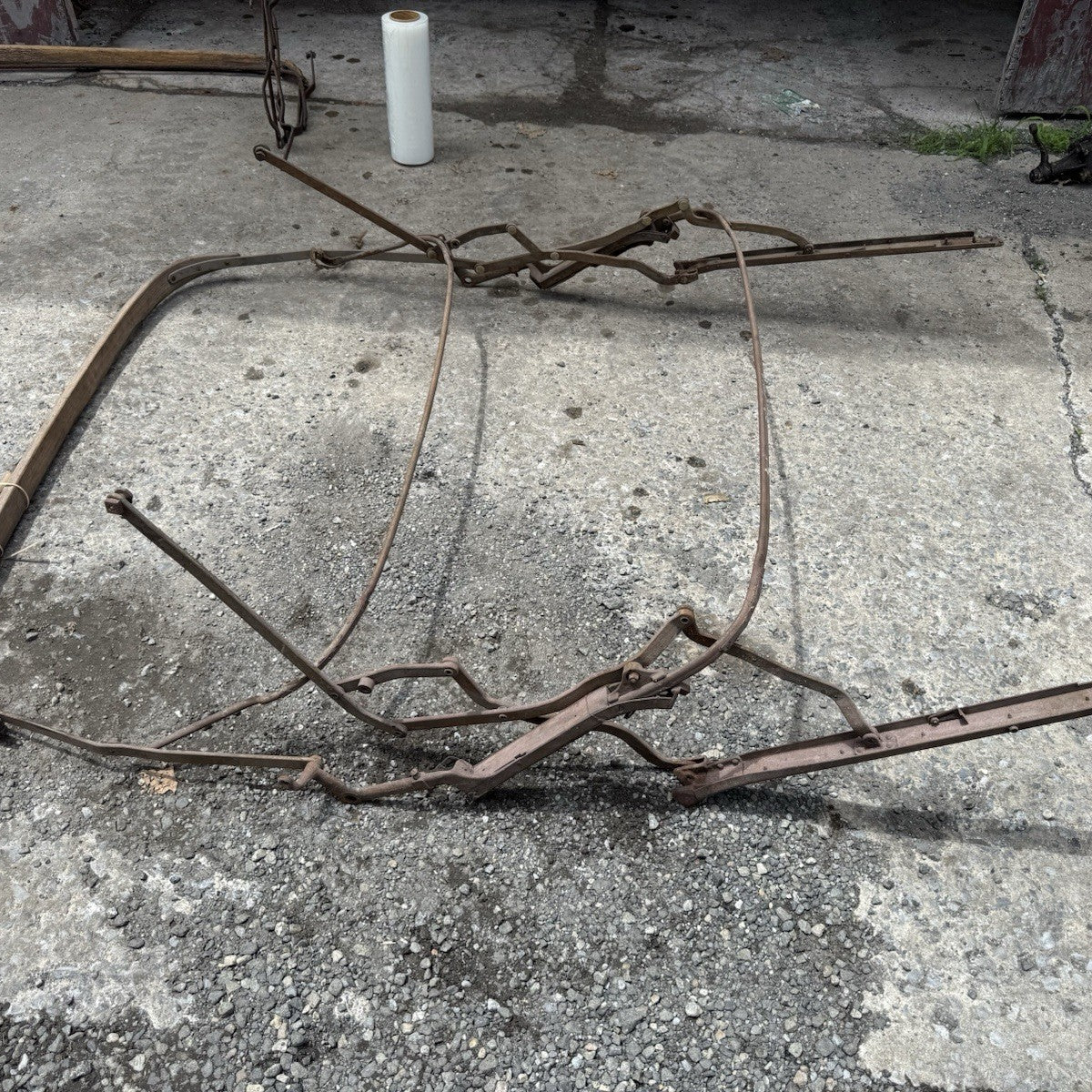 1941 Ford Convertible Top Iron Assembly Original – Iron Trap Garage