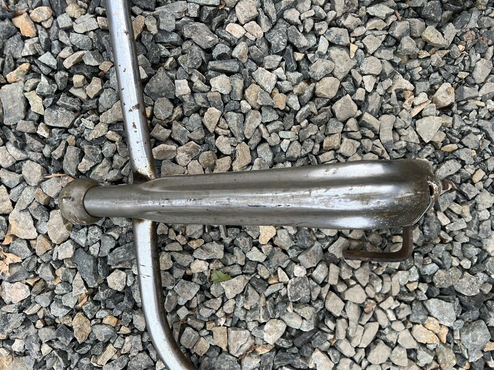 44000311