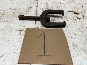 Original Ford Model T Gear Puller    3Z611