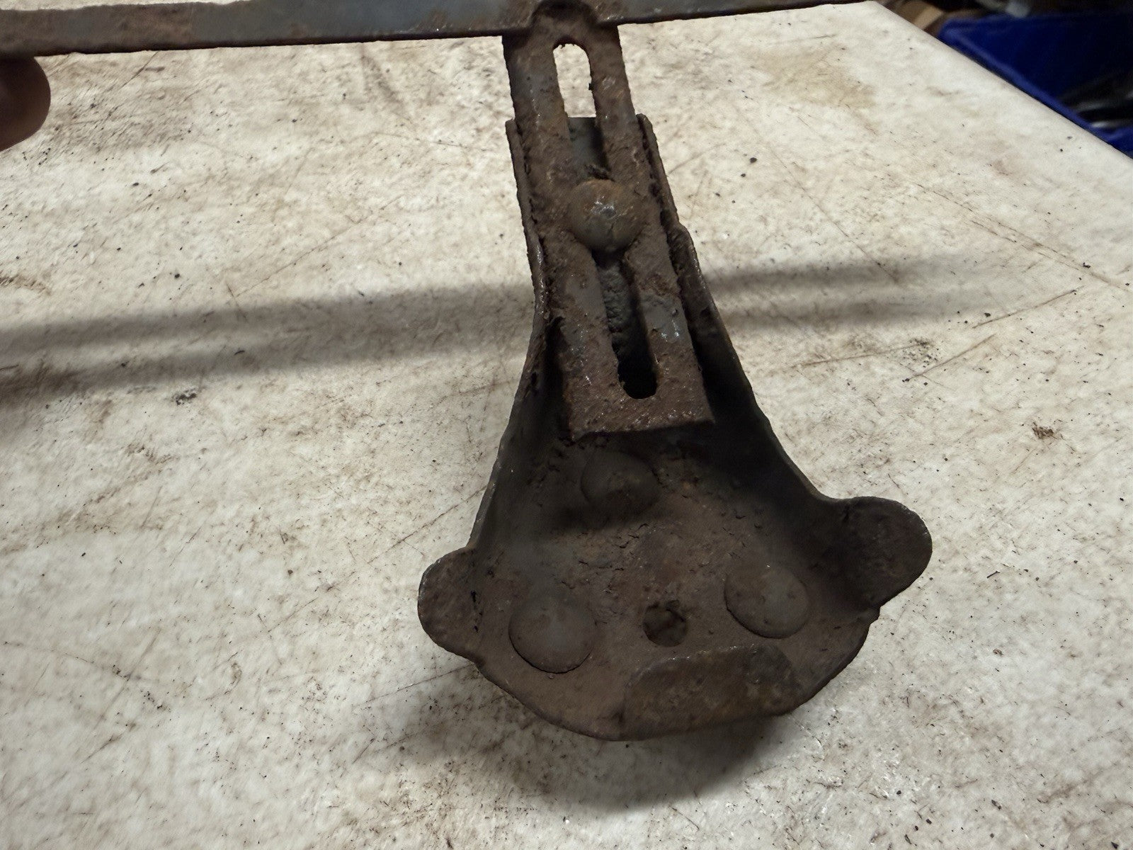 47391881