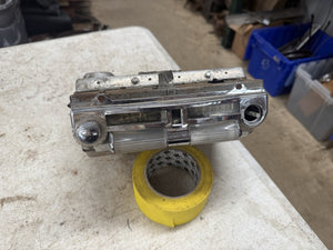 1946-1948 Adjust-O-Matic Ford Am Radio Deluxe Super Deluxe f 353039 ~ For Parts