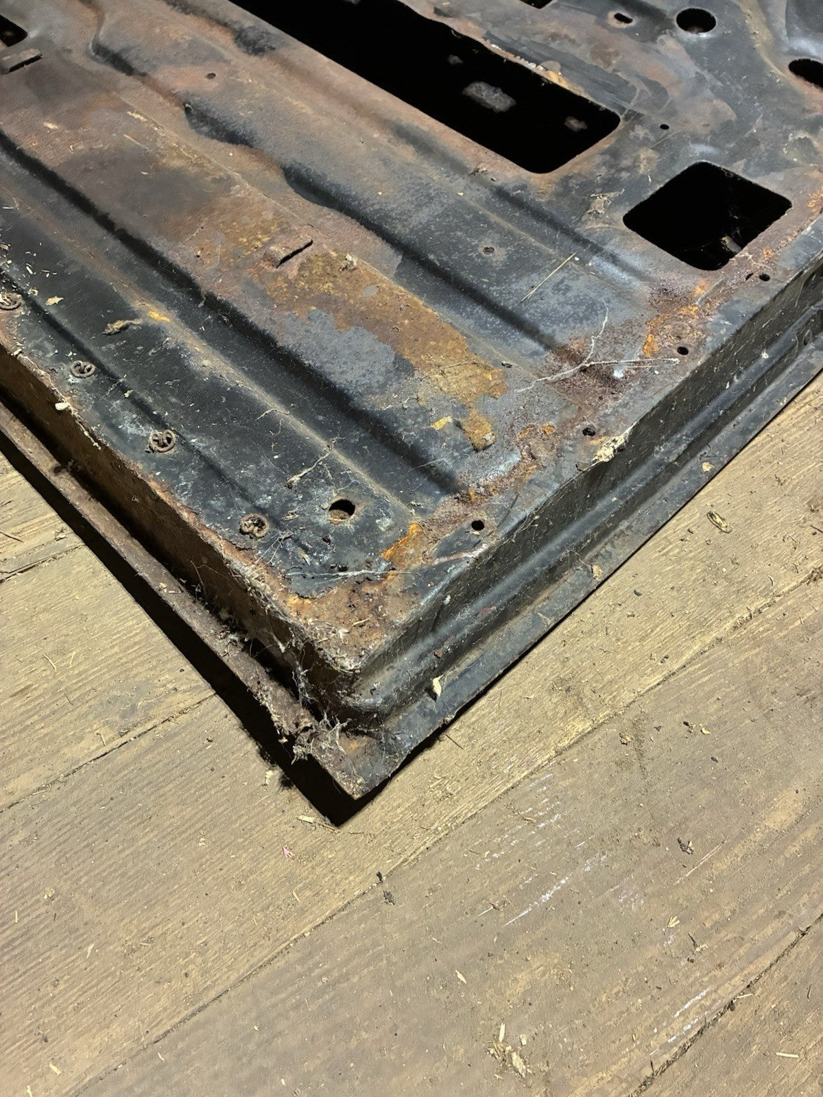 47534729