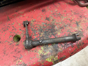 19401947 Ford Truck Clutch Release Equalizer Shaft Arm Lever 01T7503 1 Ton 1.5