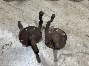 1936 1937 Ford 1.5 Ton Big Truck Round Back Front Axle Spindles