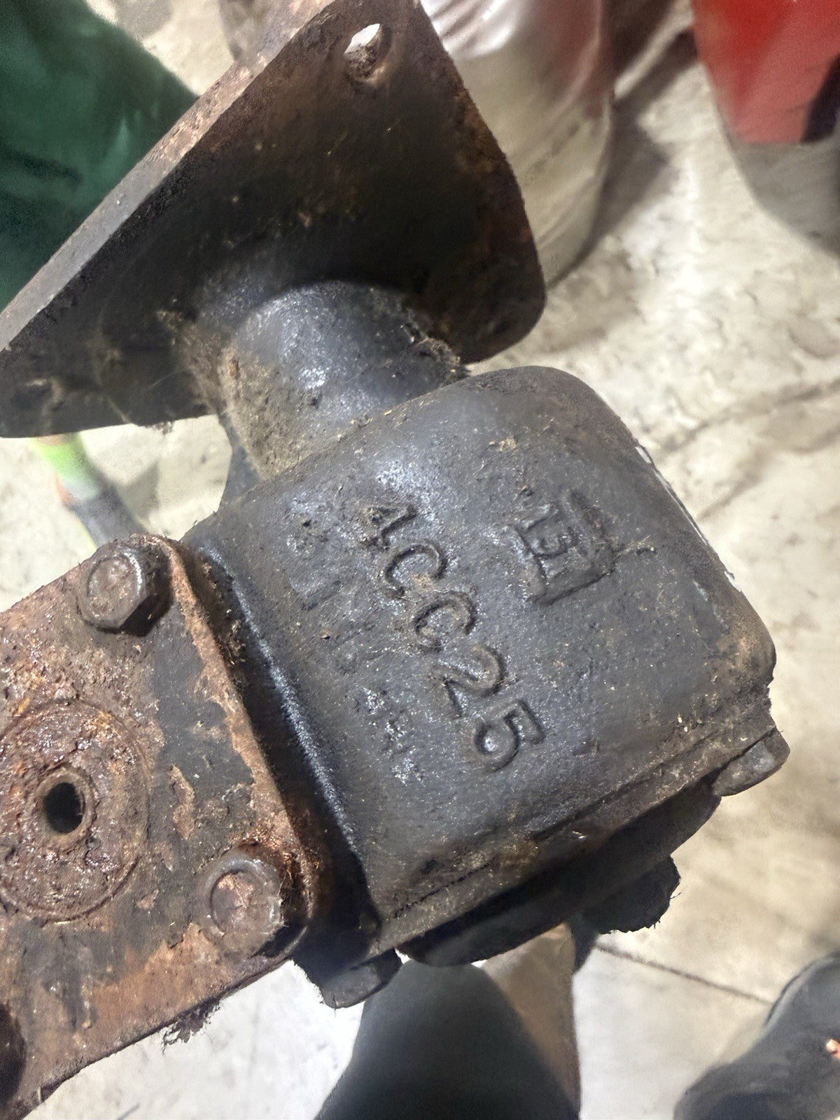 47720413