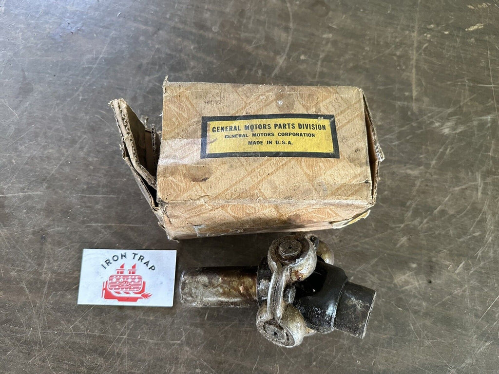 NOS 1934 1936 CHEVY UNIVERSAL JOINT UJOINT U JOINT Iron Trap Garage