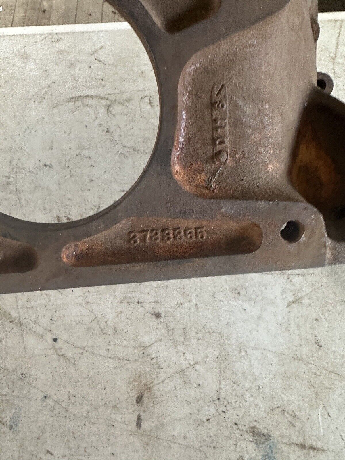 こちら確認用 1955-57 Chevrolet bellhousing Date code D116 Cast # 3733373