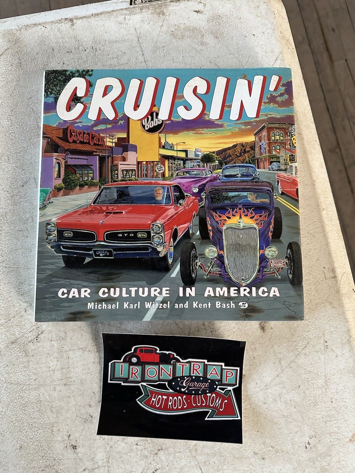 Cruisin' : Car Culture in America by Kent Bash and Michael K
