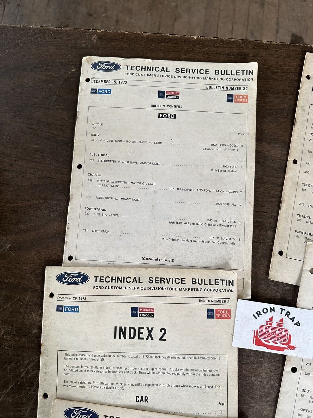 Ford C.O.E. Truck Service, Shop & Owner's Manuals | Troxel's Auto - Foto 3